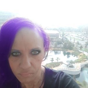 Meet your Posher, Deborah